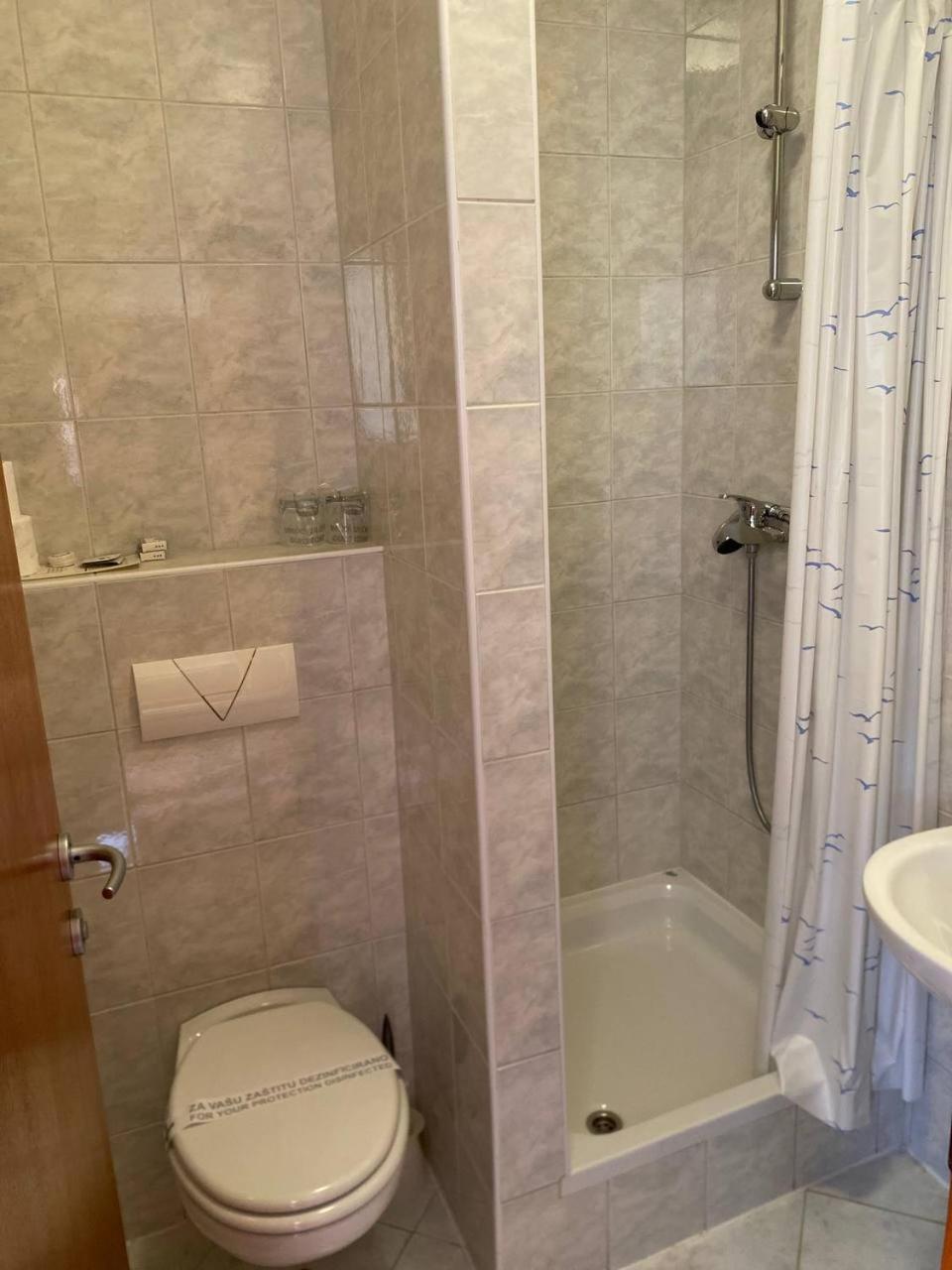 Hotel Ada Bihac Luaran gambar