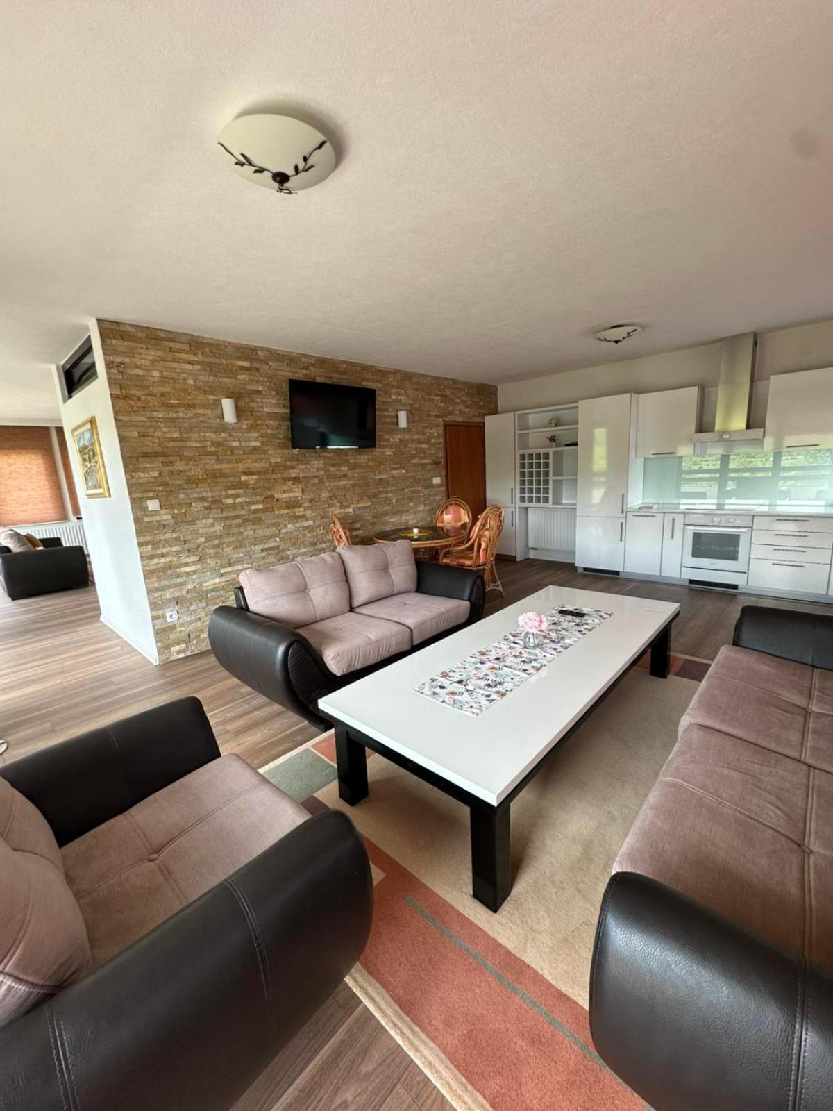 Hotel Ada Bihac Luaran gambar
